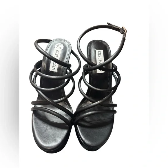 SOLD🌸 - Picture 2 of 7